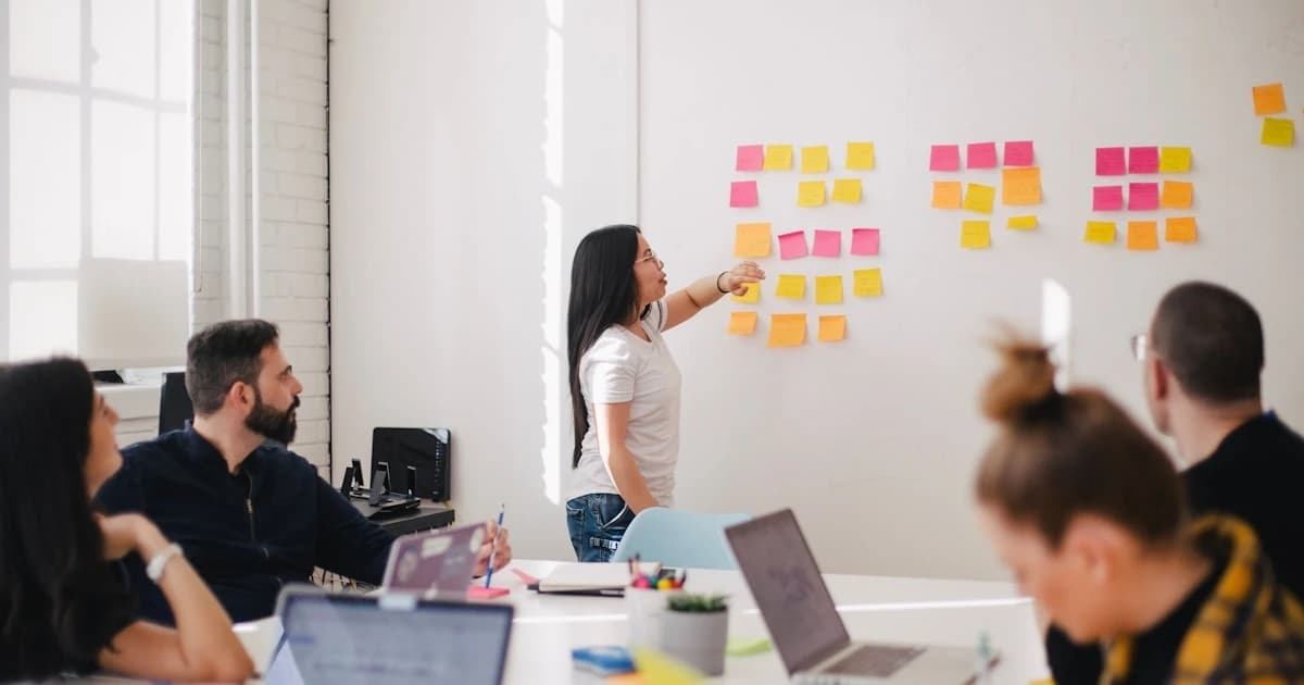 Cover Image for 5 mitos sobre salud mental en empresas que cuestan millones